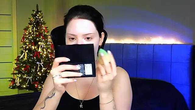 Snapshot of Stacy_Gonzales_ chatting on 01-28-25, 07:22 Stacy Gonzales  online show from 01-28-25, 07:22