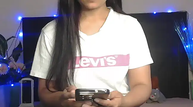 Snapshot of WildRuhi20 chatting on 02-09-25, 04:46 WildRuhi20 online show from 02-09-25, 04:46