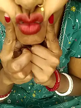 Wifesuman40 online show from 12-30-24, 11:48