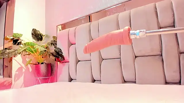 RoseTaylor   online show from 01-07-26, 05:01