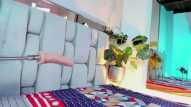 RoseTaylor   online show from 03-11-26, 05:12