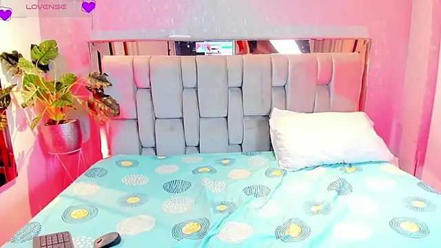 RoseTaylor   online show from 03-27-26, 05:27