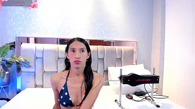 RoseTaylor   online show from 10-10-25, 05:08