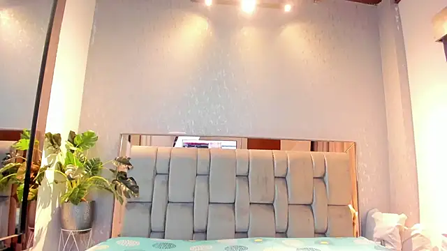 RoseTaylor   online show from 04-03-26, 05:03