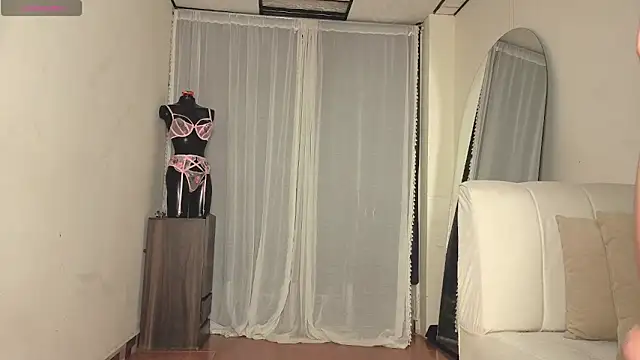 Goddivaa online show from 10-28-25, 09:41