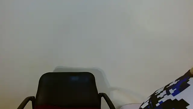 Snapshot of JessicaRabbit04 chatting on 10-01-25, 02:06 JessicaRabbit04 online show from 10-01-25, 02:06