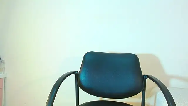 JessicaRabbit04 online show from 11-10-25, 09:42