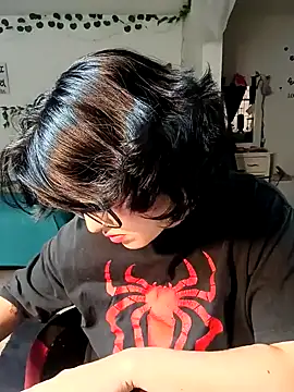 Lin-cute online show from 02-02-25, 04:54