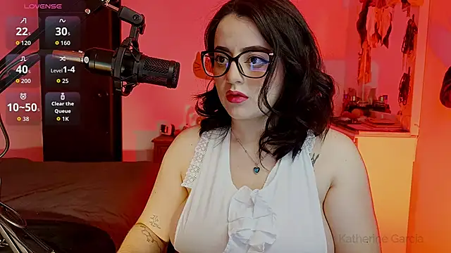 Lin-cute online show from 10-09-25, 05:52