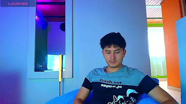 santyago taylor online show from 11-27-25, 06:52