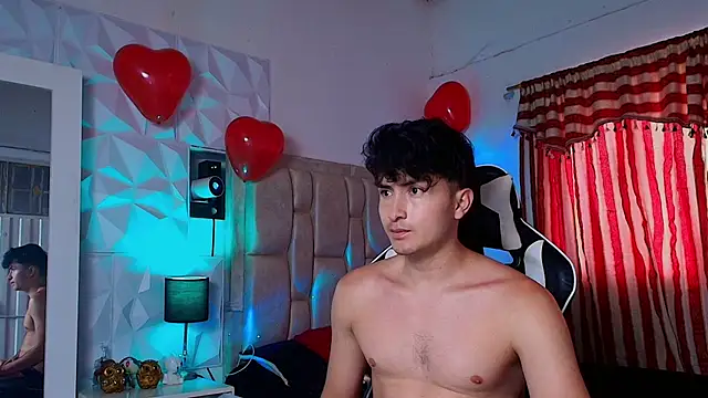 Snapshot of santyago_taylor chatting on 02-17-25, 06:50 santyago taylor online show from 02-17-25, 06:50