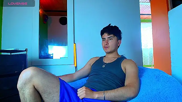 santyago taylor online show from 11-25-25, 07:03