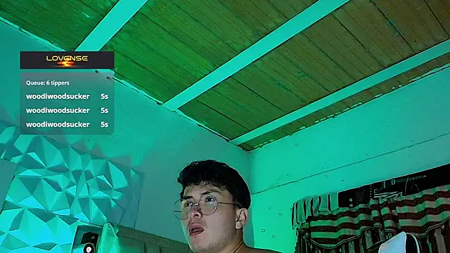 Snapshot of santyago_taylor chatting on 03-11-25, 07:47 santyago taylor online show from 03-11-25, 07:47