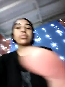 ifeelverywet andhot online show from 11-30-25, 01:01