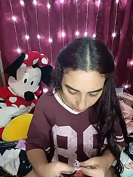ifeelverywet andhot online show from 05-17-26, 06:35