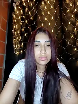 Snapshot of ifeelverywet_andhot chatting on 10-22-25, 04:01 ifeelverywet andhot online show from 10-22-25, 04:01