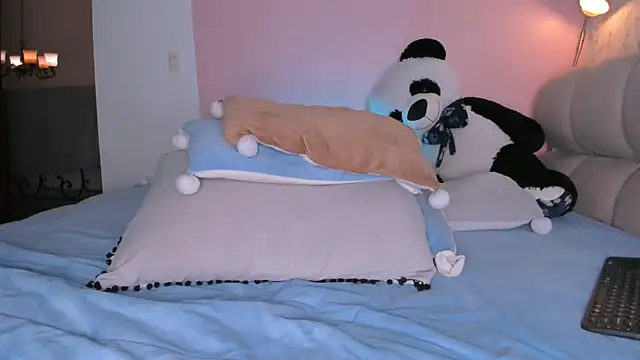 kitty miaa online show from 01-29-25, 02:40