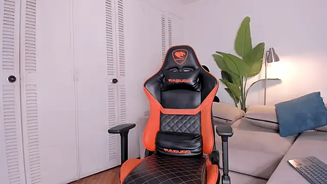 kitty miaa online show from 03-12-26, 04:40