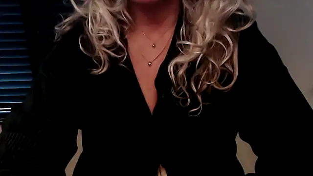 JenniLowen online show from 10-12-25, 12:06