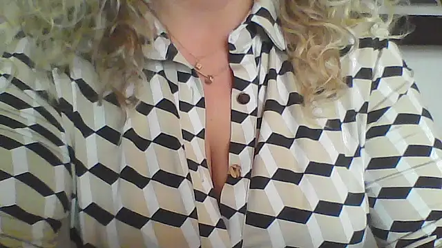 JenniLowen online show from 02-16-26, 02:16