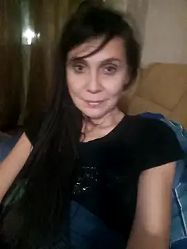 Snapshot of Francenia_lolis chatting on 02-28-26, 08:30 Francenia lolis online show from 02-28-26, 08:30