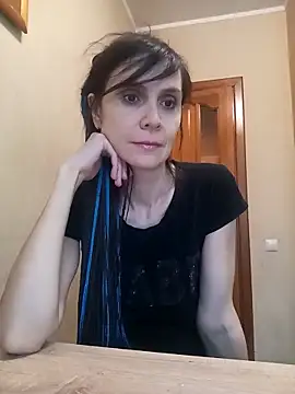 Francenia lolis online show from 11-28-25, 07:19