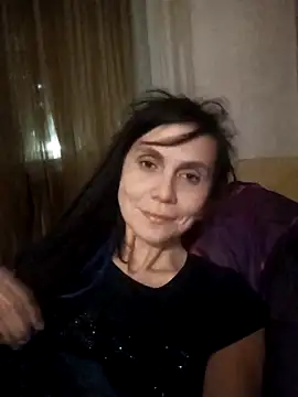 Snapshot of Francenia_lolis chatting on 02-15-26, 07:35 Francenia lolis online show from 02-15-26, 07:35