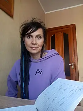 Snapshot of Francenia_lolis chatting on 01-18-26, 11:02 Francenia lolis online show from 01-18-26, 11:02