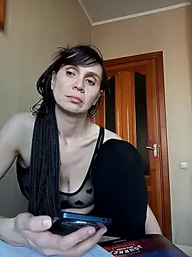 Snapshot of Francenia_lolis chatting on 03-15-25, 10:46 Francenia lolis online show from 03-15-25, 10:46