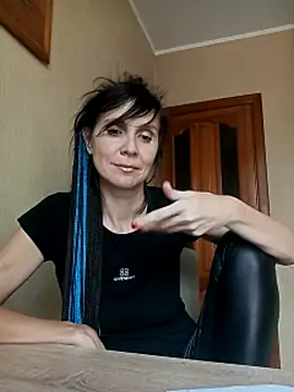 Snapshot of Francenia_lolis chatting on 10-08-25, 09:55 Francenia lolis online show from 10-08-25, 09:55