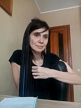 Snapshot of Francenia_lolis chatting on 02-25-26, 09:09 Francenia lolis online show from 02-25-26, 09:09