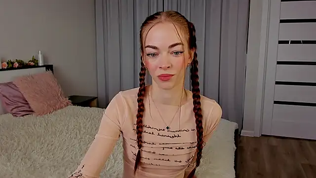 Undertheskin online show from 04-09-26, 09:48