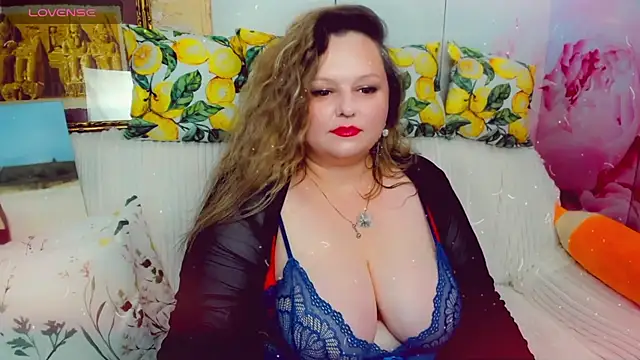 KlaraHoll online show from 06-25-26, 03:50