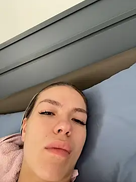 Snapshot of -Sexy_Barbie- chatting on 12-15-25, 02:28 -Sexy Barbie- online show from 12-15-25, 02:28