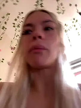Snapshot of -Sexy_Barbie- chatting on 09-27-25, 04:29 -Sexy Barbie- online show from 09-27-25, 04:29