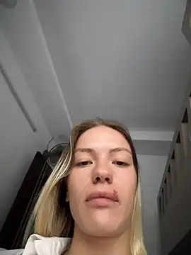 -Sexy Barbie- online show from 05-17-26, 08:03