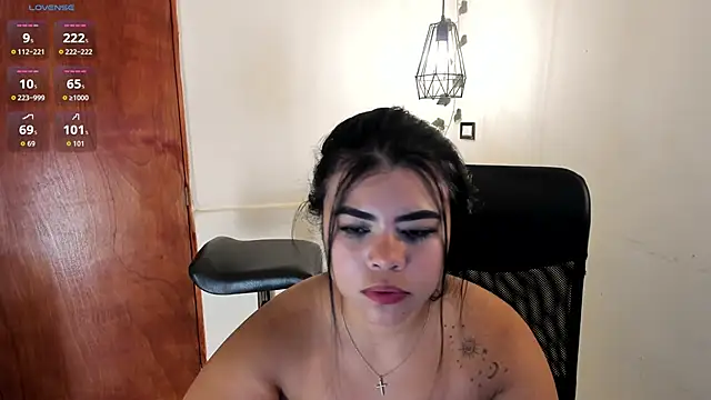 aitana-purple online show from 10-19-25, 06:21