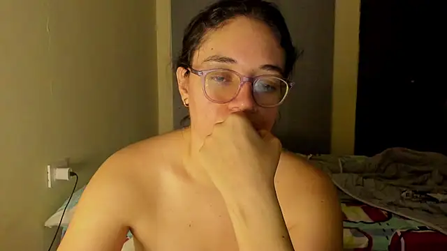 Snapshot of atenas_05_ chatting on 07-02-26, 09:26 atenas 05 online show from 07-02-26, 09:26