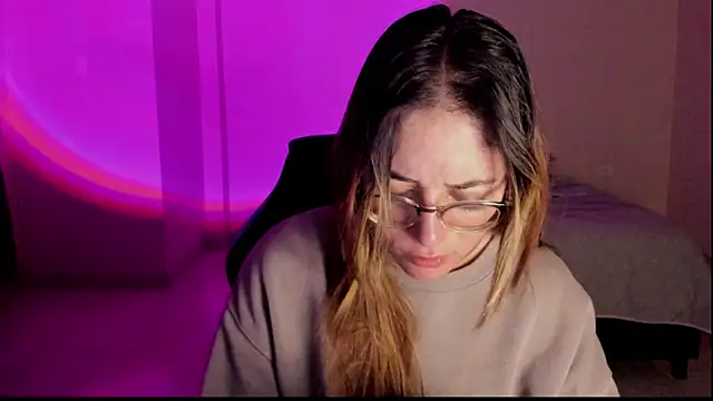 atenas 05  online show from 11-29-25, 10:04