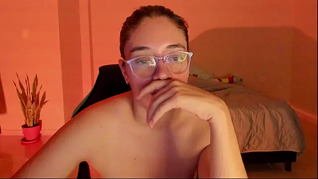 atenas 05  online show from 02-22-26, 09:44