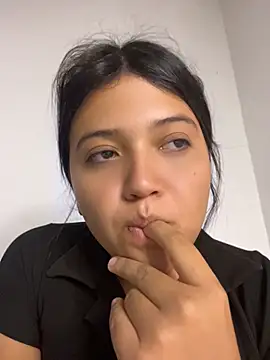 alisson carolina73 online show from 05-23-26, 12:53