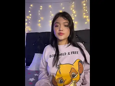 Snapshot of alisson_carolina73 chatting on 11-17-25, 05:55 alisson carolina73 online show from 11-17-25, 05:55