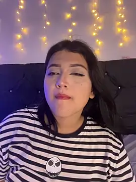 Snapshot of alisson_carolina73 chatting on 11-27-25, 04:02 alisson carolina73 online show from 11-27-25, 04:02