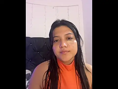 Snapshot of alisson_carolina73 chatting on 11-18-25, 09:51 alisson carolina73 online show from 11-18-25, 09:51