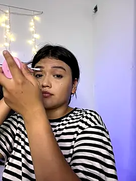 Snapshot of alisson_carolina73 chatting on 10-26-25, 09:15 alisson carolina73 online show from 10-26-25, 09:15