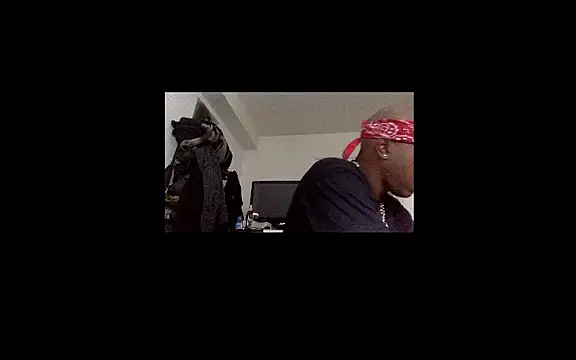 Snapshot of POPAYE972 chatting on 07-02-26, 09:59 POPAYE972 online show from 07-02-26, 09:59