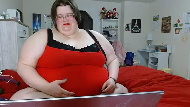 Snapshot of ChristineLusst chatting on 03-05-25, 11:06 ChristineLusst online show from 03-05-25, 11:06