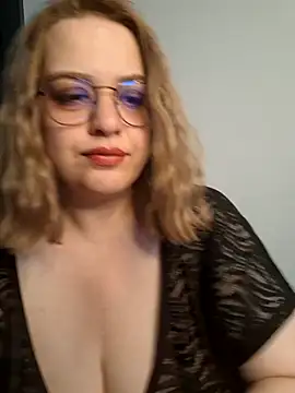 cansuozell online show from 09-16-25, 03:02