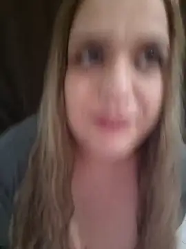 cansuozell online show from 10-24-25, 08:19