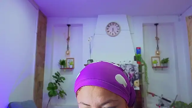 dulce celeste15 online show from 12-15-25, 01:50